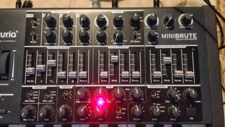 Featured image for “Minibrute Bass”