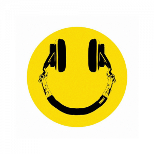 An oldskool yellow circle with hardcore headphones