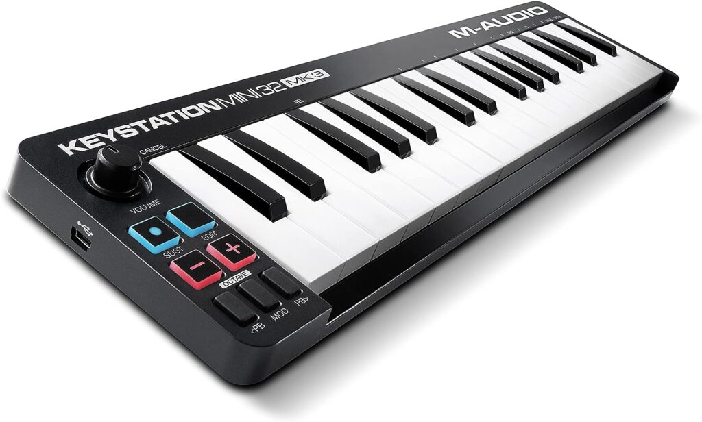 M-Audio Keystation Mini 32 MK3 - USB MIDI Keyboard Controller with 32 Velocity Sensitive Mini Keys and Recording Software Included,Black