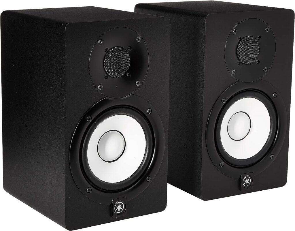 YAMAHA HS5 2-Way 70W Bass Reflex Bi-Amplified Studio Monitor (2-Pack) Bundle (2 Items)