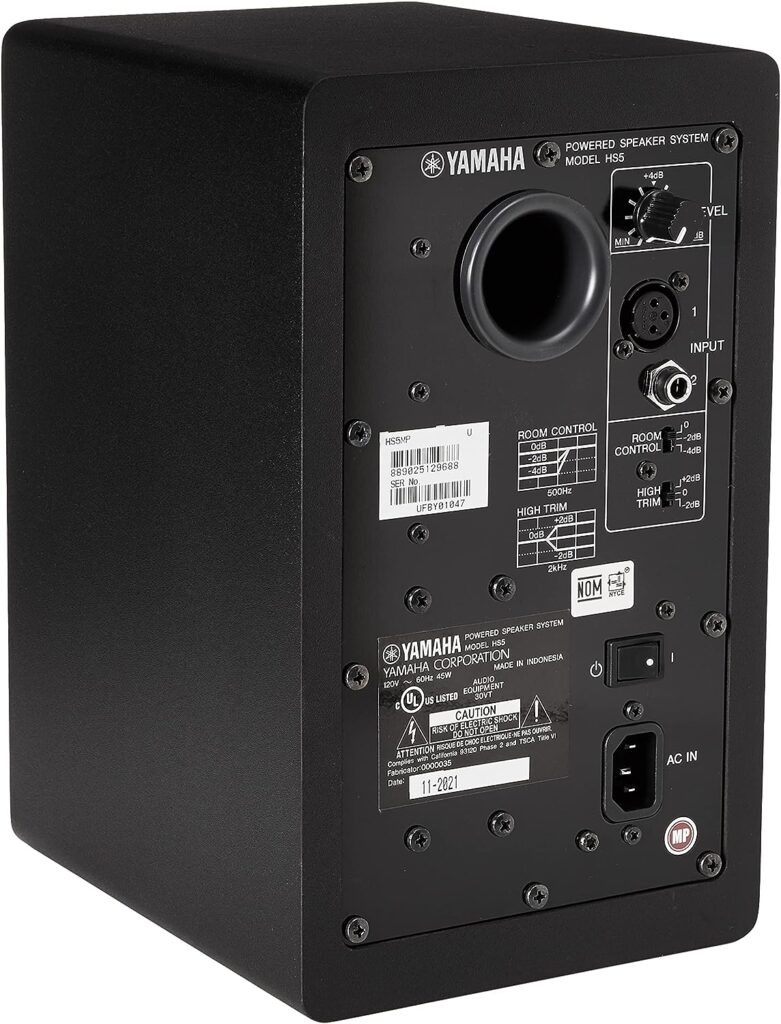 YAMAHA HS5 2-Way 70W Bass Reflex Bi-Amplified Studio Monitor (2-Pack) Bundle (2 Items)